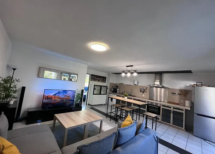 Grand Appartement T2, Charmant Jardin